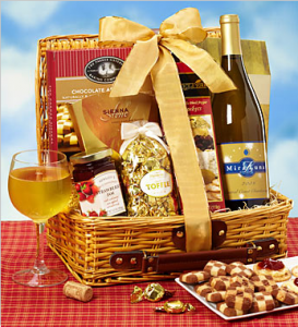 Summer’s Best Mira Luna® Wine Picnic Gift Basket